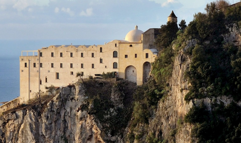 monastero-santa-rosa-hotel-spa