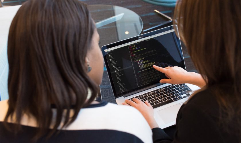crescono-opportunità-lavoro-donne-discipline-stem