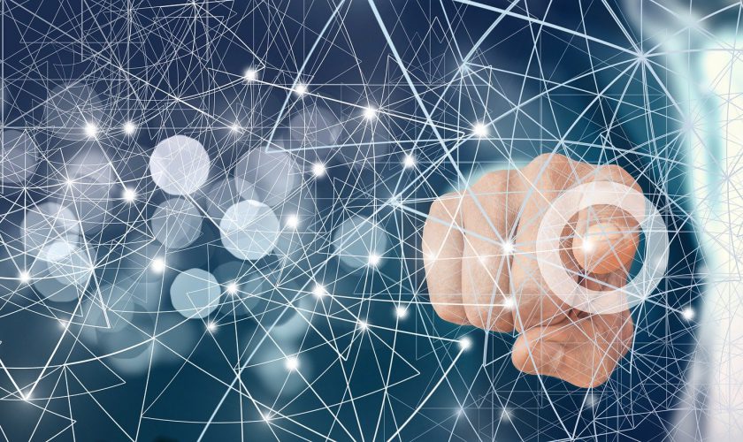 italiani-mantegono-vita-connessa-tra-home-banking-case-smart-acquisti-online